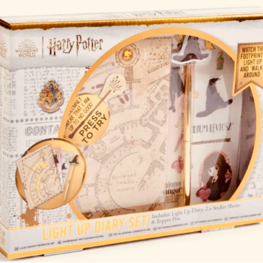 Harry Potter Light Up Diary Set by Warner Bros.